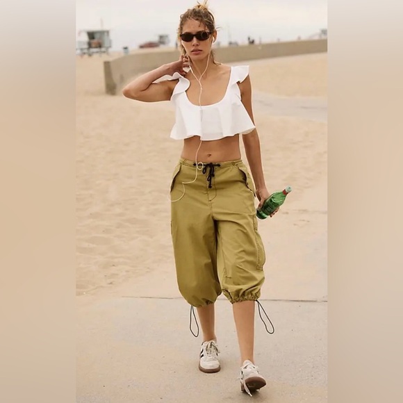 Free People Tops - NWT Free People Off Duty Flounce Tank